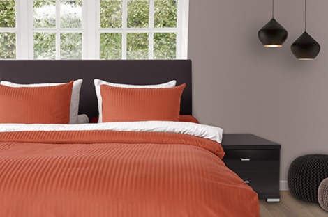 Refined satin stripe kleur MECCA ORANGE_Refined Satinstripe_NL_LR hotel streep slaapkenner theo bot